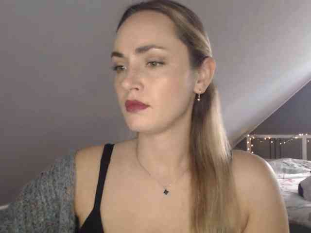 ScarlettXQueen webcam