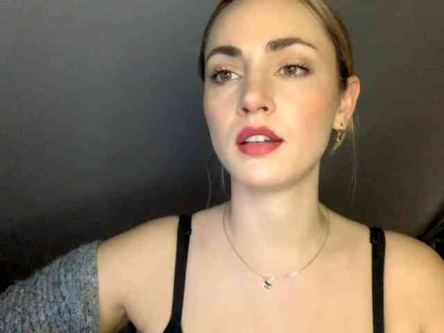 ScarlettXQueen webcam