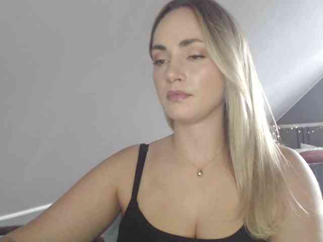 ScarlettXQueen webcam