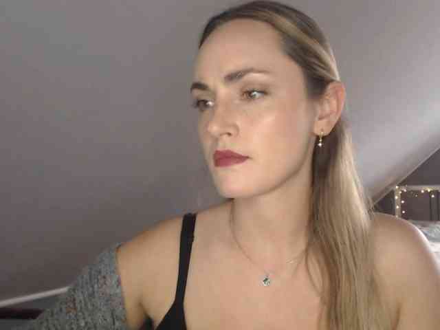 ScarlettXQueen webcam