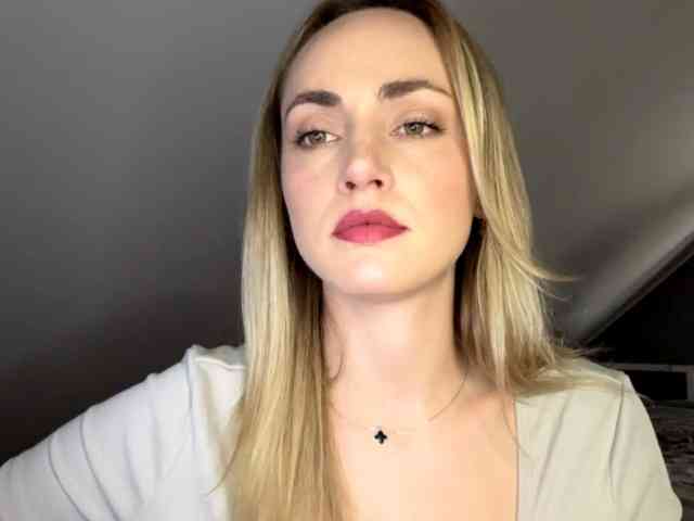 ScarlettXQueen webcam