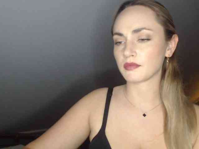 ScarlettXQueen webcam