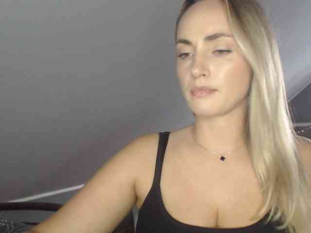 ScarlettXQueen webcam