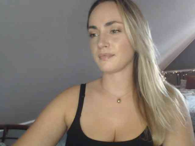 ScarlettXQueen webcam