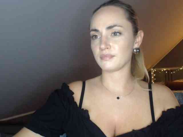 ScarlettXQueen webcam