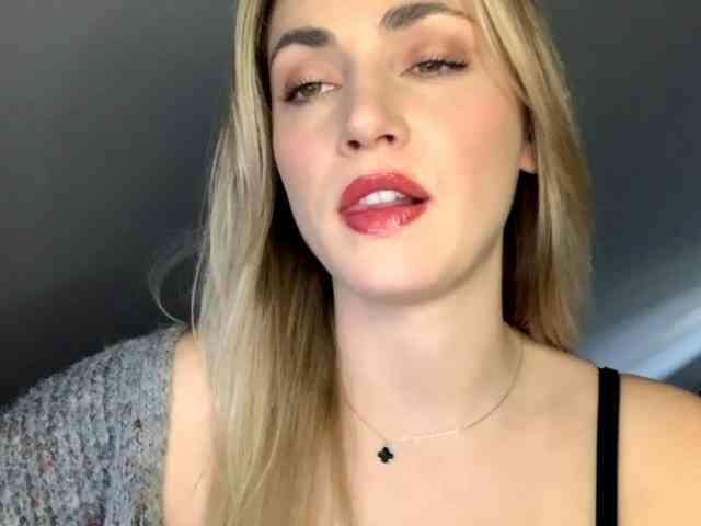 ScarlettXQueen webcam