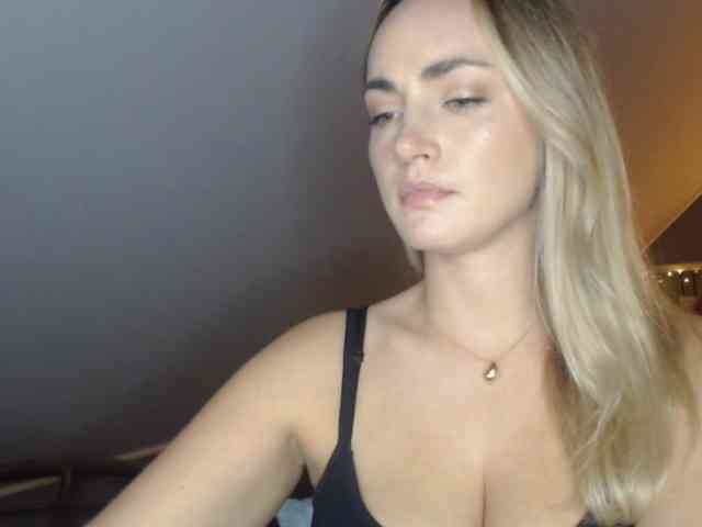 ScarlettXQueen webcam