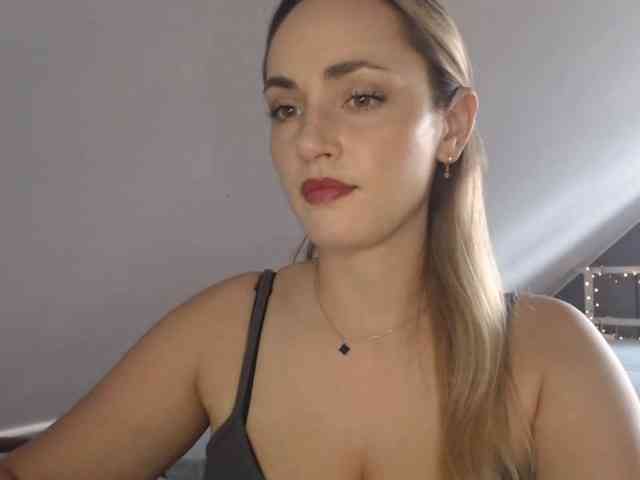 ScarlettXQueen webcam