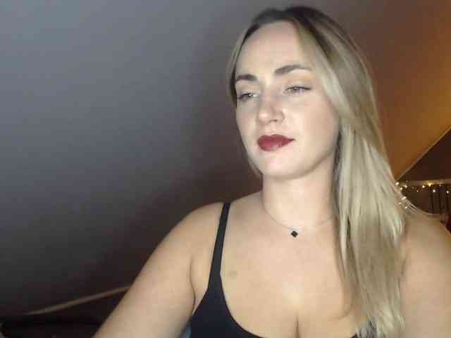 ScarlettXQueen webcam
