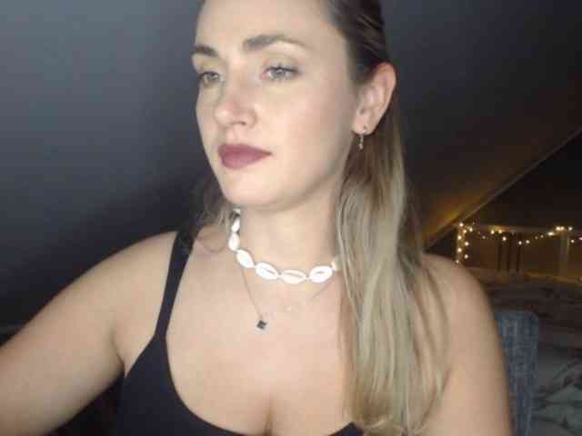 ScarlettXQueen webcam
