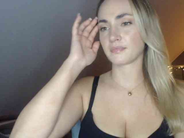 ScarlettXQueen webcam