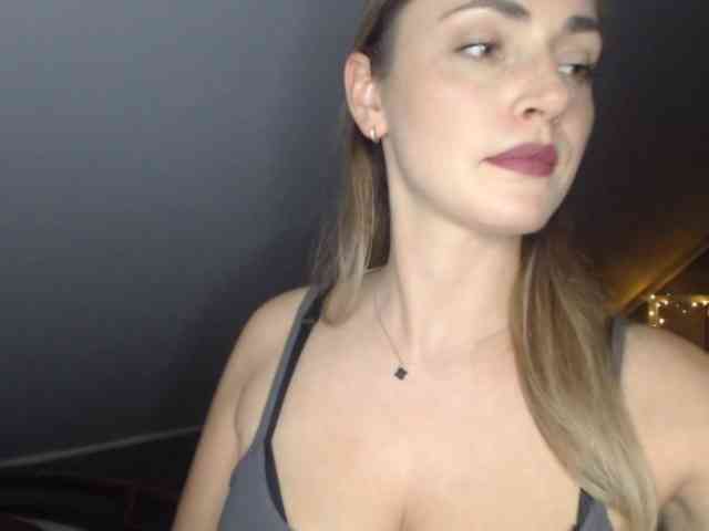 ScarlettXQueen webcam