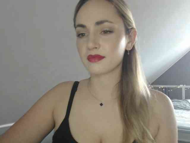 ScarlettXQueen webcam