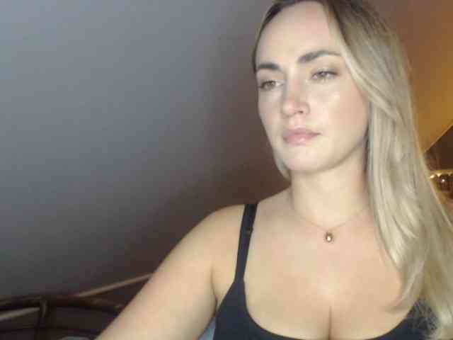 ScarlettXQueen webcam