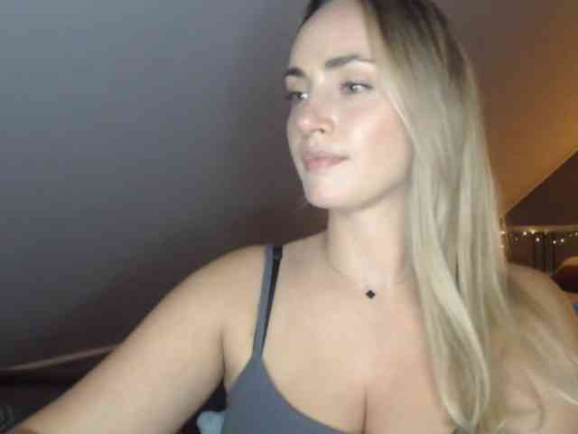 ScarlettXQueen webcam