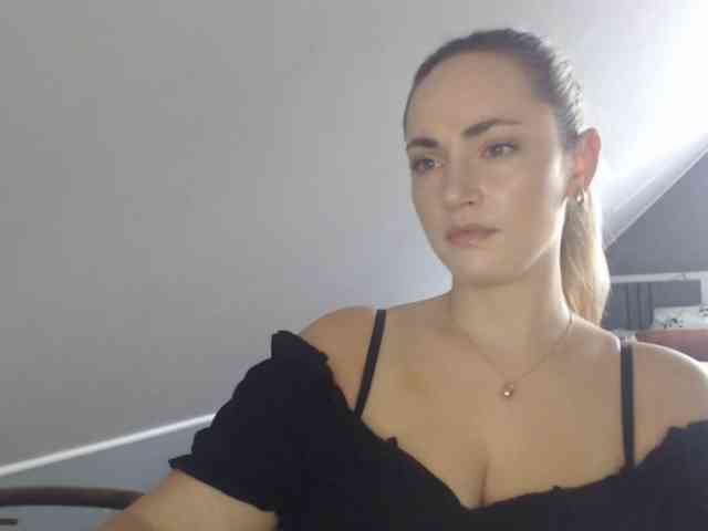 ScarlettXQueen webcam