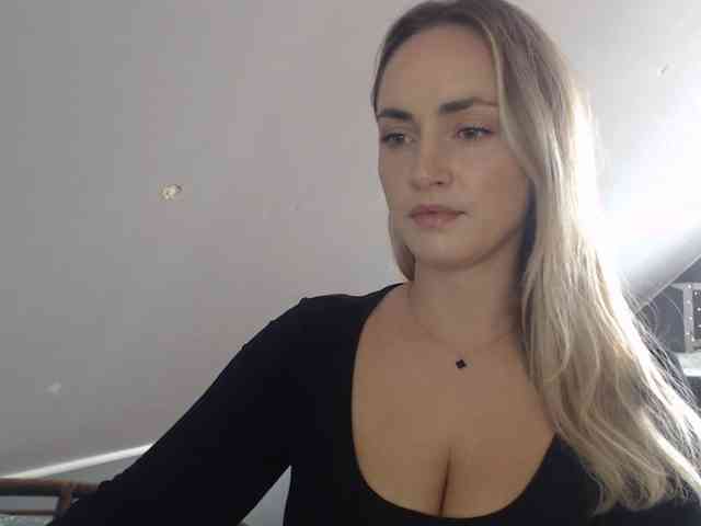 ScarlettXQueen webcam