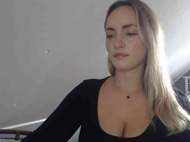 ScarlettXQueen webcam