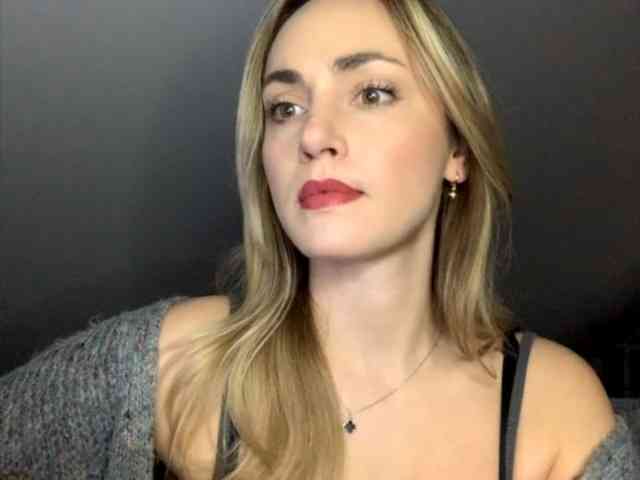 ScarlettXQueen webcam