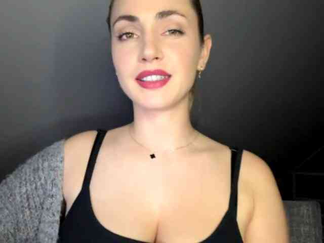 ScarlettXQueen webcam