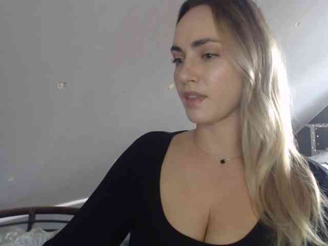 ScarlettXQueen webcam