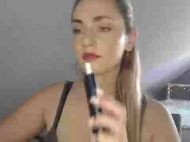 ScarlettXQueen webcam