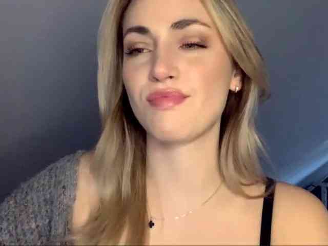 ScarlettXQueen webcam