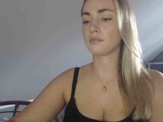 ScarlettXQueen webcam