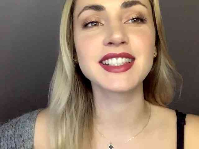 ScarlettXQueen webcam