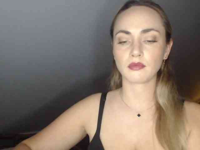 ScarlettXQueen webcam