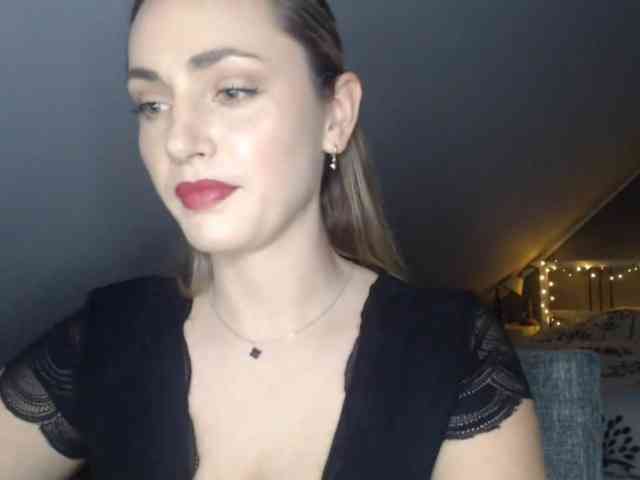 ScarlettXQueen webcam
