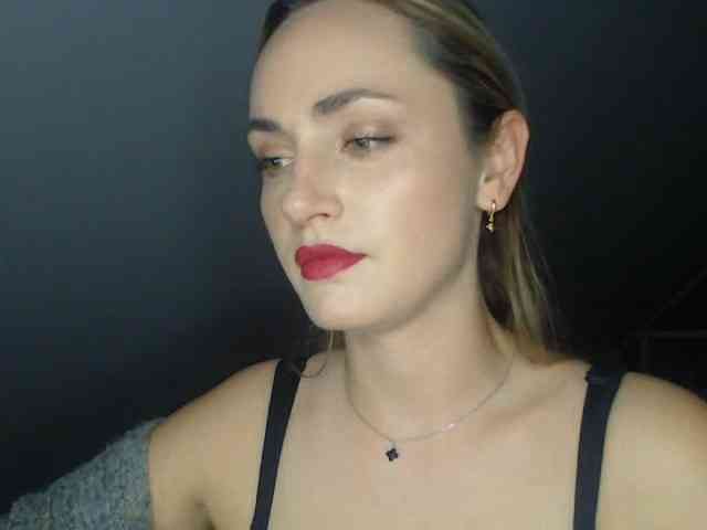 ScarlettXQueen webcam