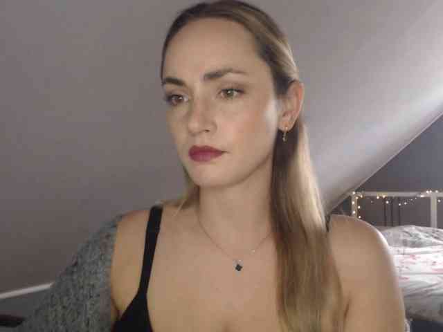 ScarlettXQueen webcam