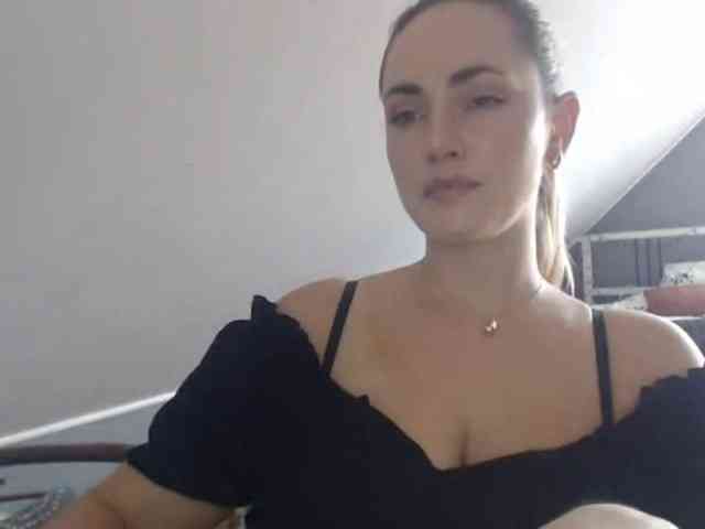 ScarlettXQueen webcam