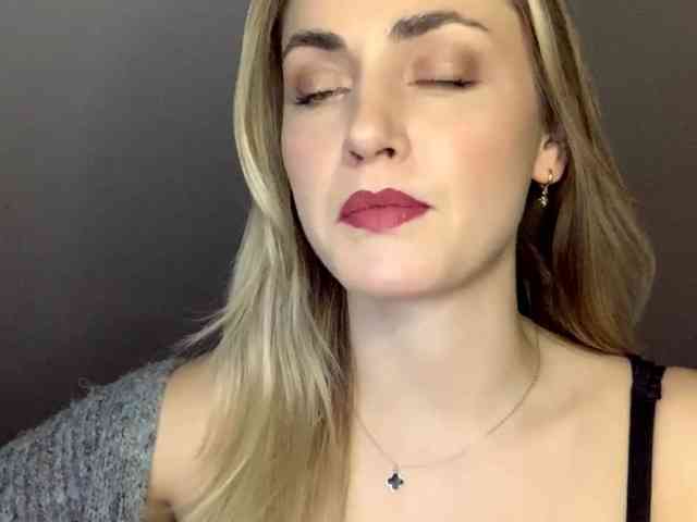 ScarlettXQueen webcam