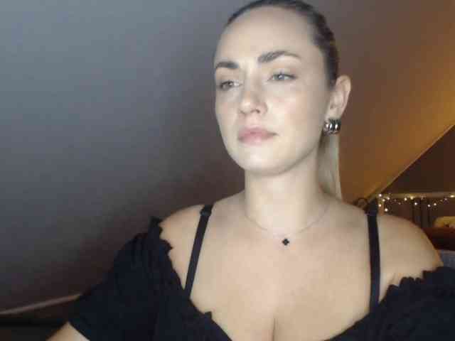 ScarlettXQueen webcam