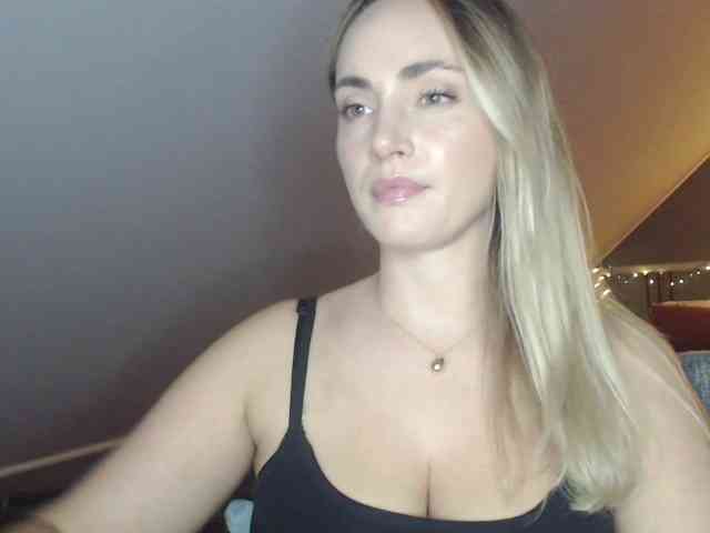 ScarlettXQueen webcam