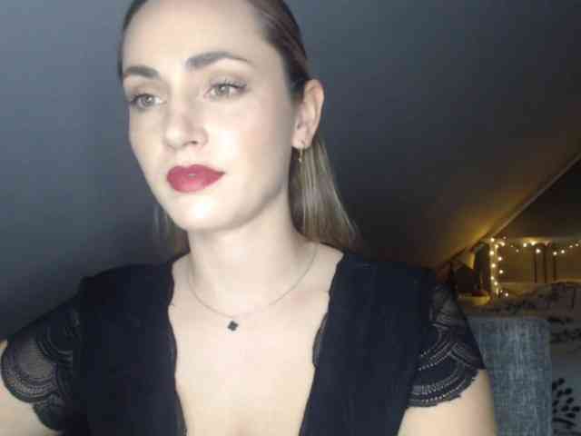 ScarlettXQueen webcam