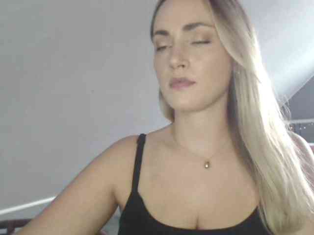 ScarlettXQueen webcam