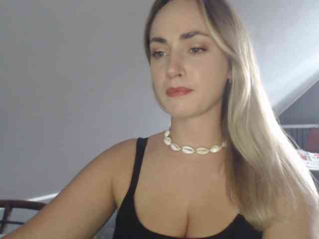 ScarlettXQueen webcam