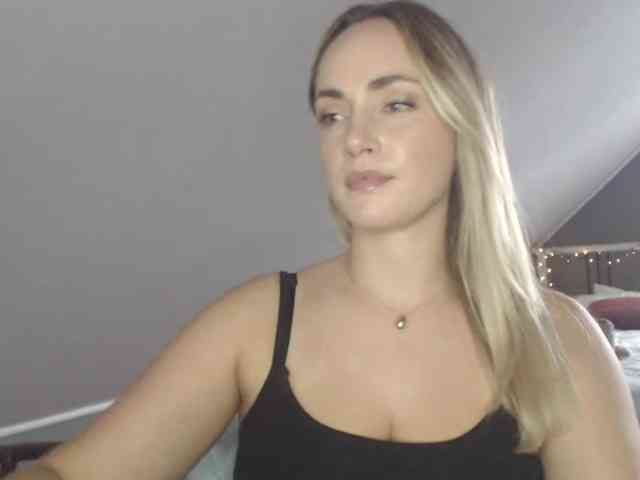 ScarlettXQueen webcam