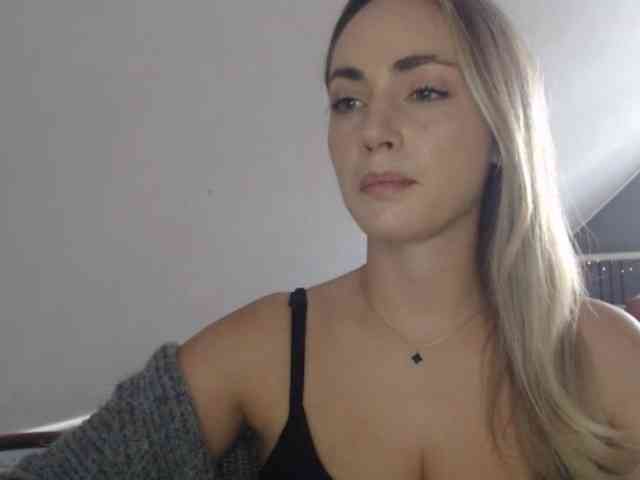 ScarlettXQueen webcam