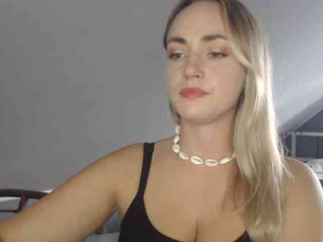 ScarlettXQueen webcam