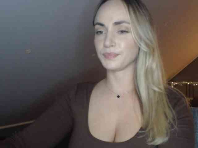 ScarlettXQueen webcam