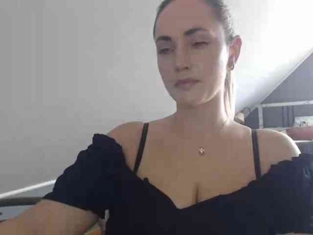 ScarlettXQueen Live Webcam on BongaCams
