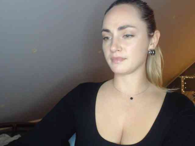ScarlettXQueen webcam