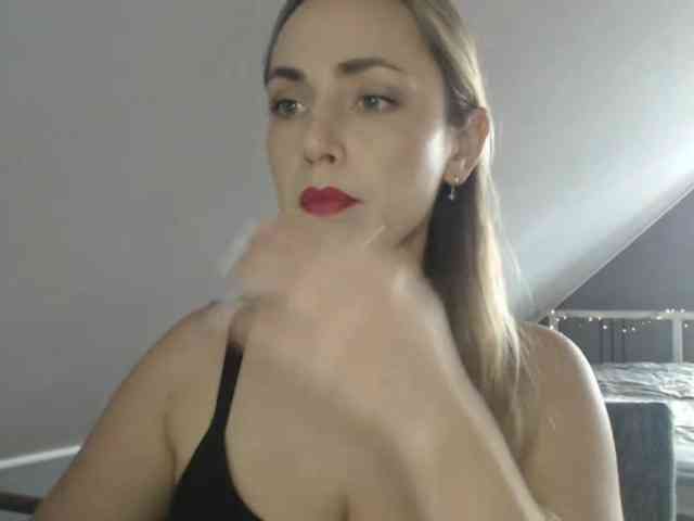 ScarlettXQueen webcam