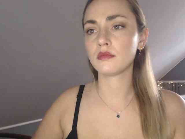 ScarlettXQueen webcam