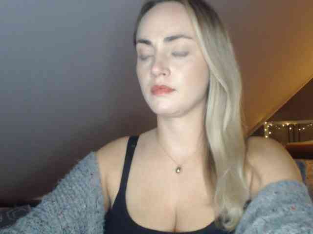 ScarlettXQueen webcam