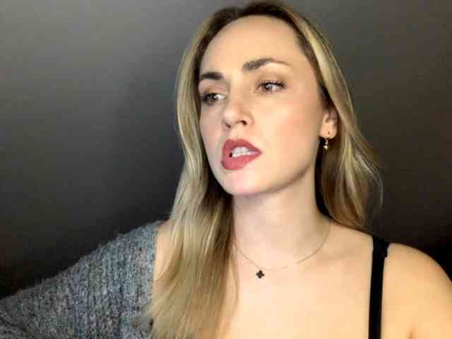 ScarlettXQueen webcam